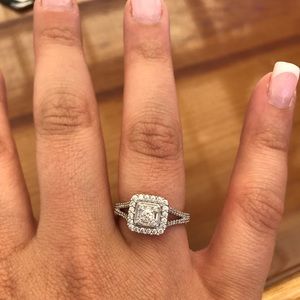 Diamond and white gold ring